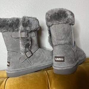 Like New Fleece Lined Grey boots